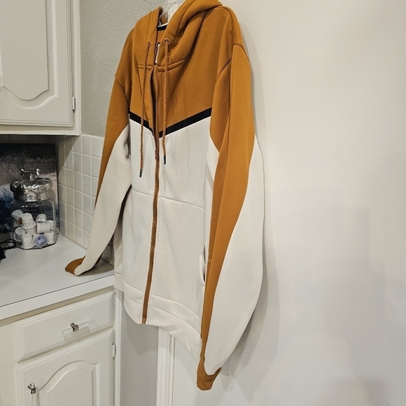 NWT Hudson & Barrow Zippered Hoodie in Gold/Cream. Size 2X - Picture 4 of 10